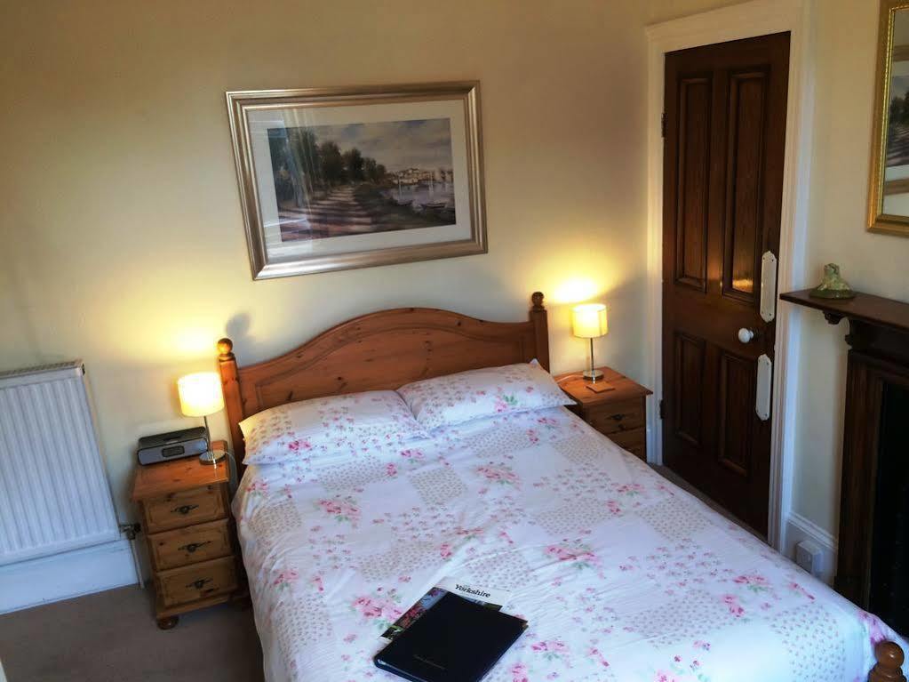 Dairy Guest House Йорк Екстериор снимка