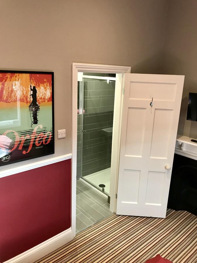 Dairy Guest House Йорк Екстериор снимка